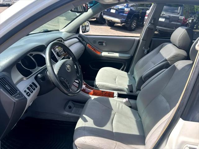 used 2007 Toyota Highlander Hybrid car, priced at $12,950
