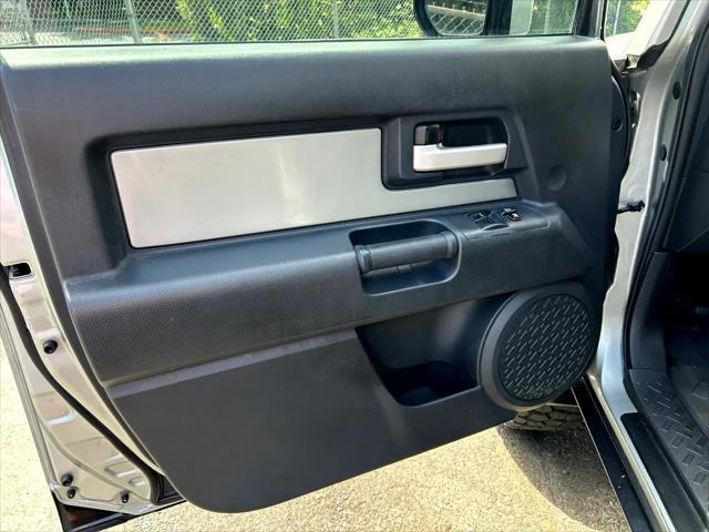 used 2010 Toyota FJ Cruiser car, priced at $21,995