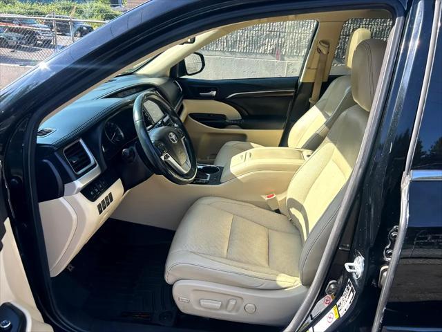 used 2016 Toyota Highlander Hybrid car, priced at $22,995