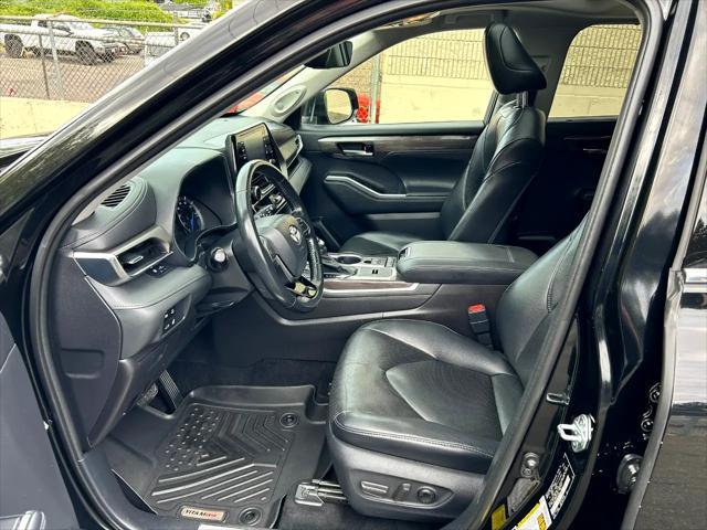 used 2021 Toyota Highlander Hybrid car, priced at $38,950