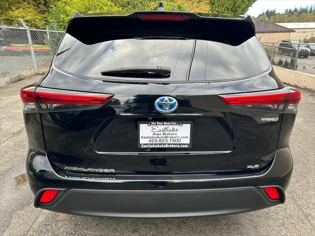 used 2020 Toyota Highlander Hybrid car, priced at $28,995