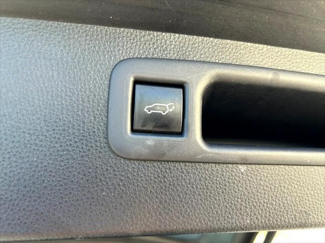used 2021 Toyota Highlander Hybrid car, priced at $35,950