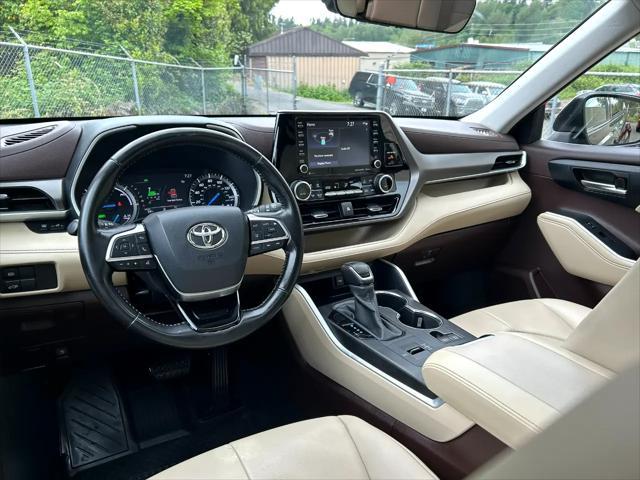 used 2020 Toyota Highlander Hybrid car, priced at $35,995