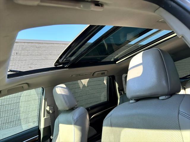 used 2016 Toyota Highlander Hybrid car, priced at $24,995
