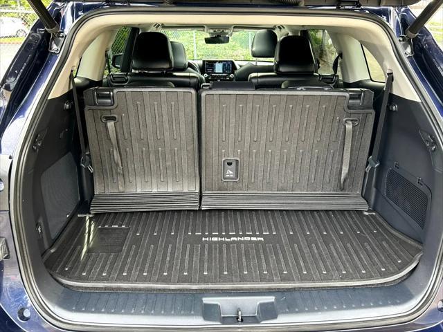 used 2021 Toyota Highlander Hybrid car, priced at $37,950