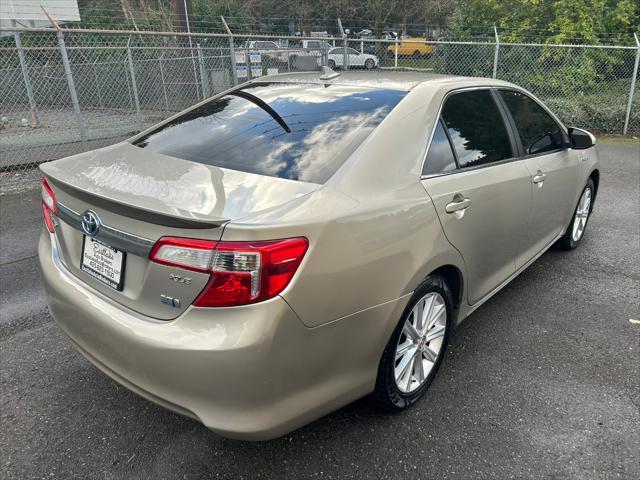 used 2014 Toyota Camry Hybrid car, priced at $14,995