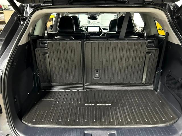 used 2021 Toyota Highlander Hybrid car, priced at $38,995