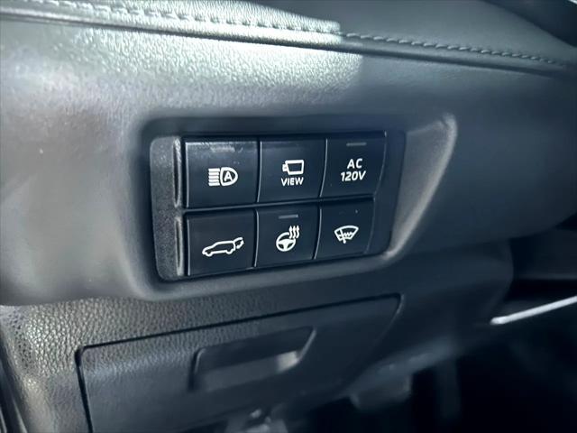 used 2021 Toyota Highlander Hybrid car, priced at $38,995