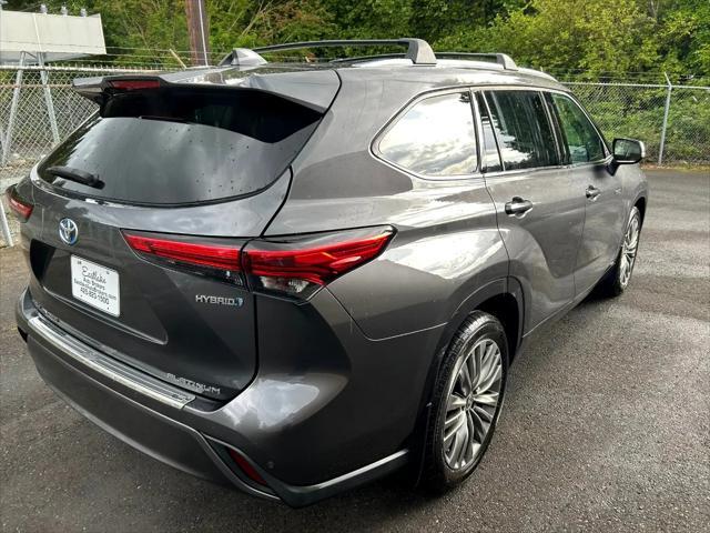 used 2021 Toyota Highlander Hybrid car, priced at $38,995
