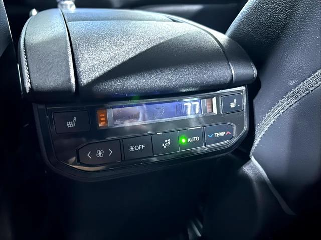 used 2021 Toyota Highlander Hybrid car, priced at $38,995