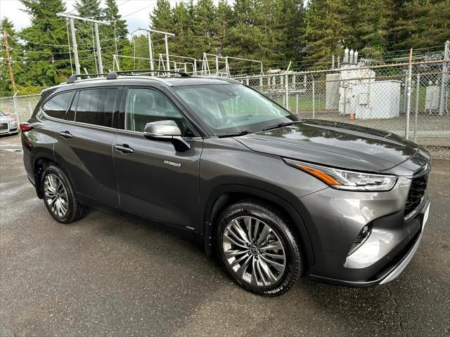 used 2021 Toyota Highlander Hybrid car, priced at $38,995