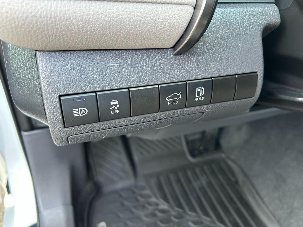 used 2020 Toyota Camry Hybrid car, priced at $26,995