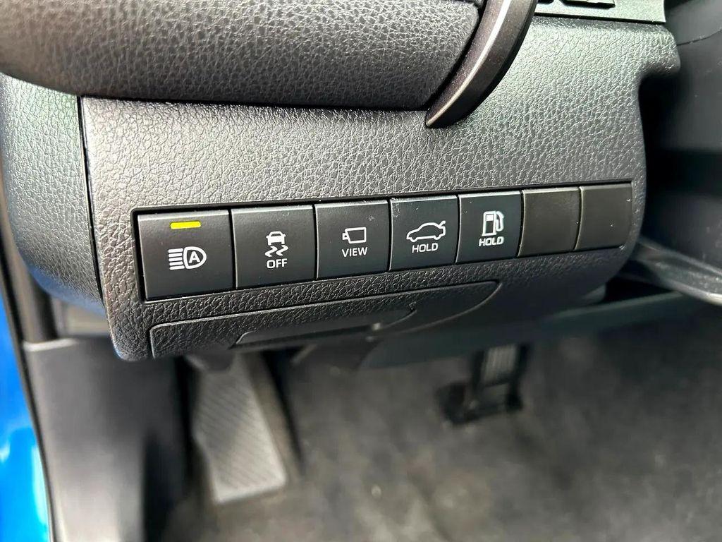 used 2020 Toyota Camry Hybrid car, priced at $25,995