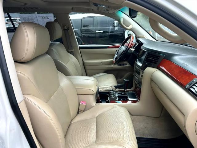 used 2009 Lexus LX 570 car, priced at $22,995