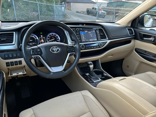 used 2016 Toyota Highlander Hybrid car, priced at $28,995