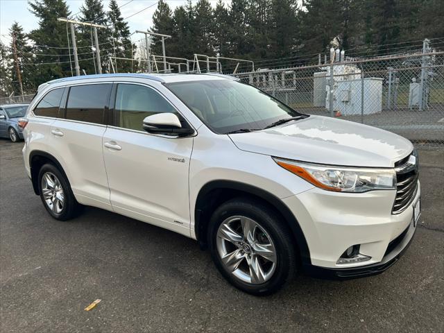 used 2016 Toyota Highlander Hybrid car, priced at $28,995