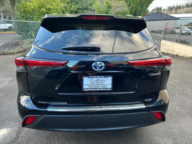 used 2021 Toyota Highlander Hybrid car, priced at $33,995