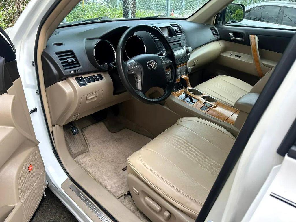 used 2010 Toyota Highlander Hybrid car, priced at $16,995