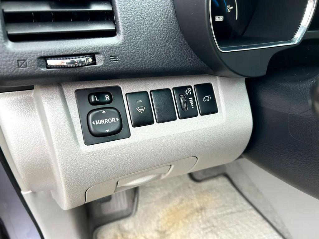 used 2010 Toyota Highlander Hybrid car, priced at $16,995
