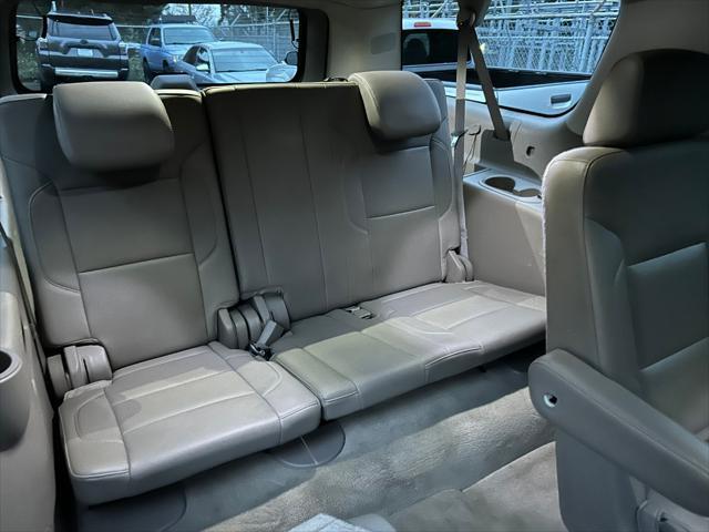 used 2015 Chevrolet Suburban car, priced at $26,950