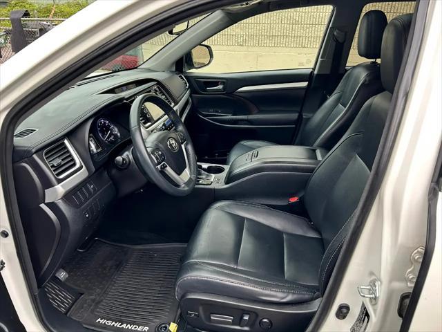 used 2016 Toyota Highlander car, priced at $21,950