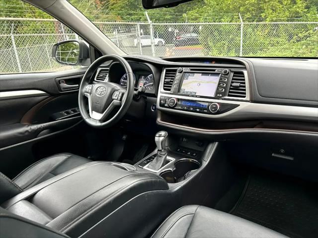used 2016 Toyota Highlander car, priced at $21,950
