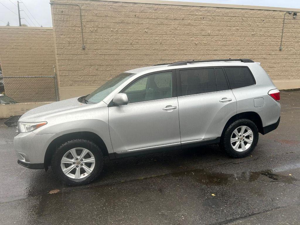 used 2012 Toyota Highlander car, priced at $9,995
