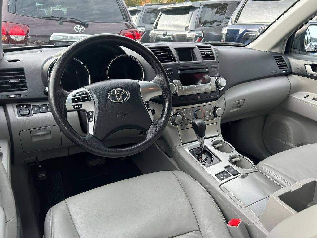 used 2012 Toyota Highlander car, priced at $9,995