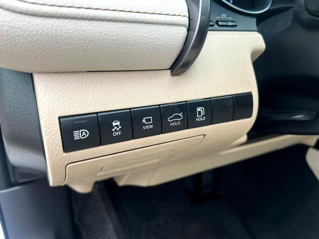 used 2019 Toyota Camry Hybrid car, priced at $25,995