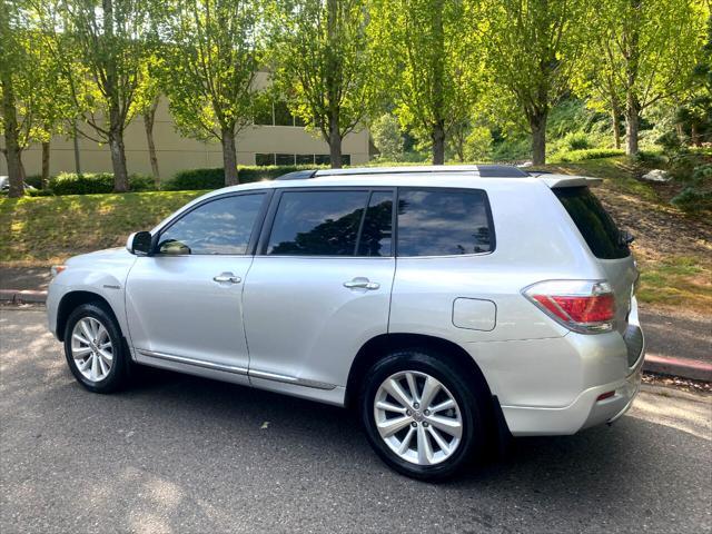 used 2012 Toyota Highlander Hybrid car, priced at $20,995