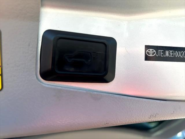 used 2010 Toyota Highlander Hybrid car, priced at $16,850