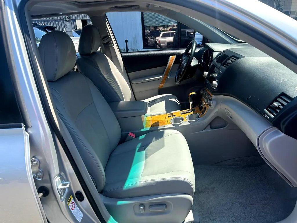 used 2010 Toyota Highlander Hybrid car, priced at $16,850
