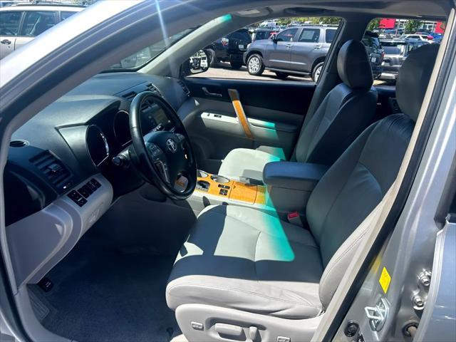 used 2010 Toyota Highlander Hybrid car, priced at $16,850
