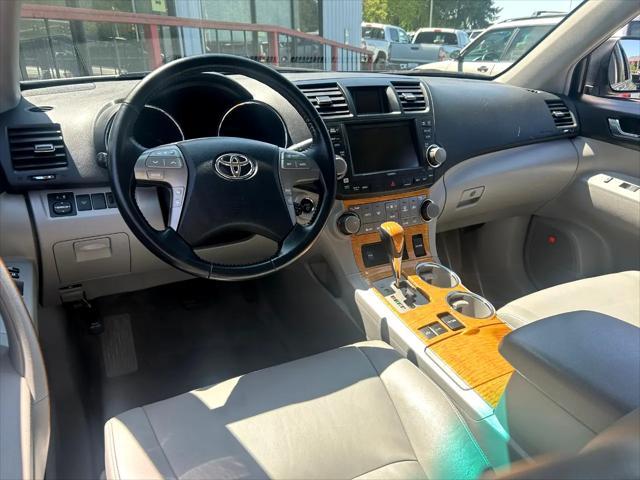 used 2010 Toyota Highlander Hybrid car, priced at $16,850
