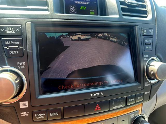 used 2010 Toyota Highlander Hybrid car, priced at $16,850