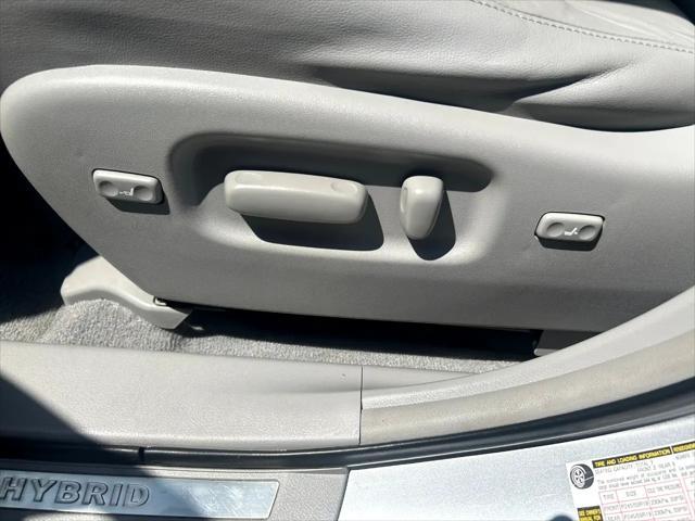 used 2010 Toyota Highlander Hybrid car, priced at $16,850