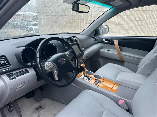 used 2008 Toyota Highlander Hybrid car, priced at $12,995