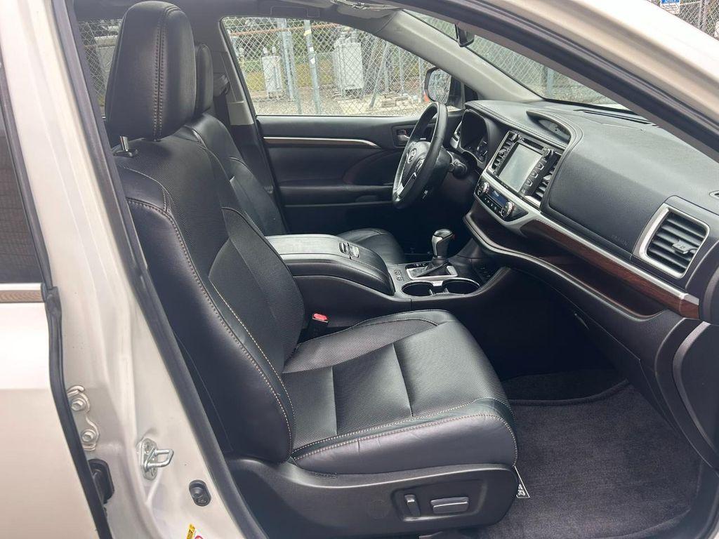 used 2016 Toyota Highlander Hybrid car, priced at $22,950