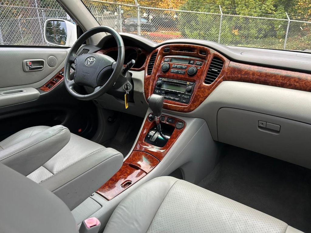 used 2007 Toyota Highlander Hybrid car, priced at $13,950