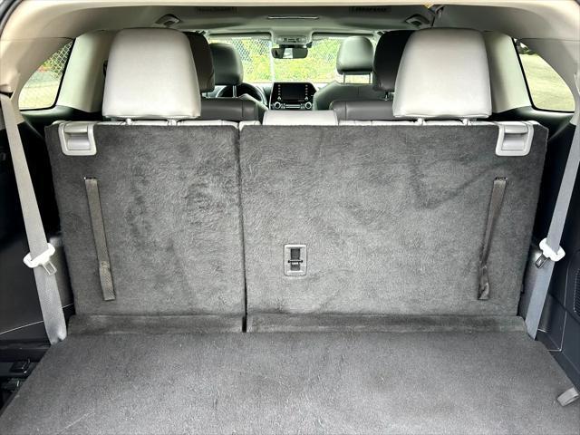 used 2021 Toyota Highlander Hybrid car, priced at $32,950