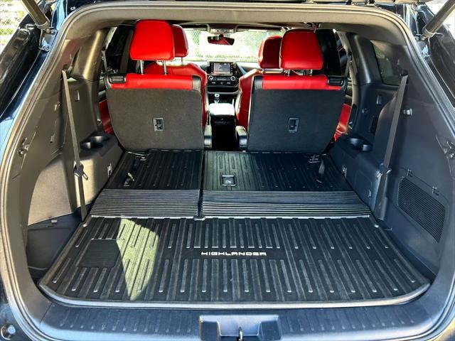 used 2021 Toyota Highlander car, priced at $35,995