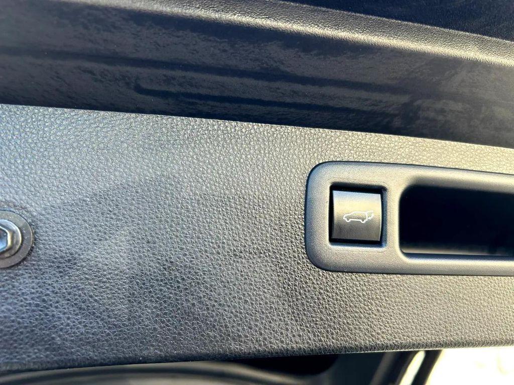used 2021 Toyota Highlander car, priced at $35,995