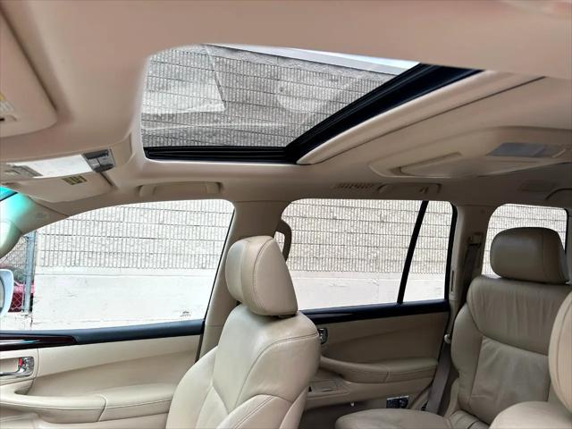 used 2010 Lexus LX 570 car, priced at $26,995
