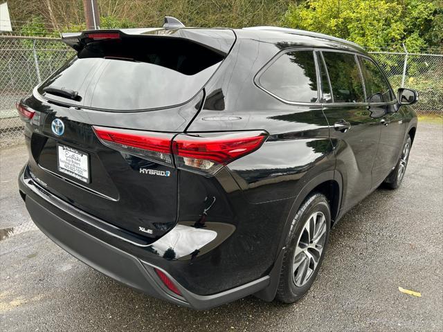 used 2021 Toyota Highlander Hybrid car, priced at $36,995