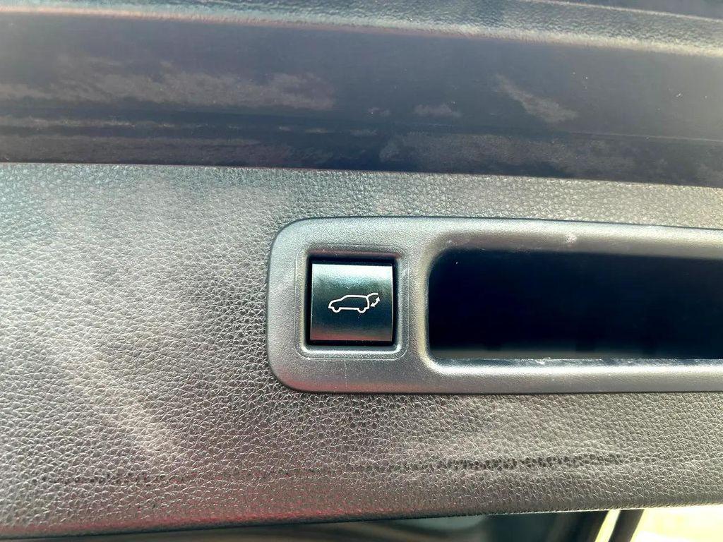 used 2021 Toyota Highlander Hybrid car, priced at $31,950