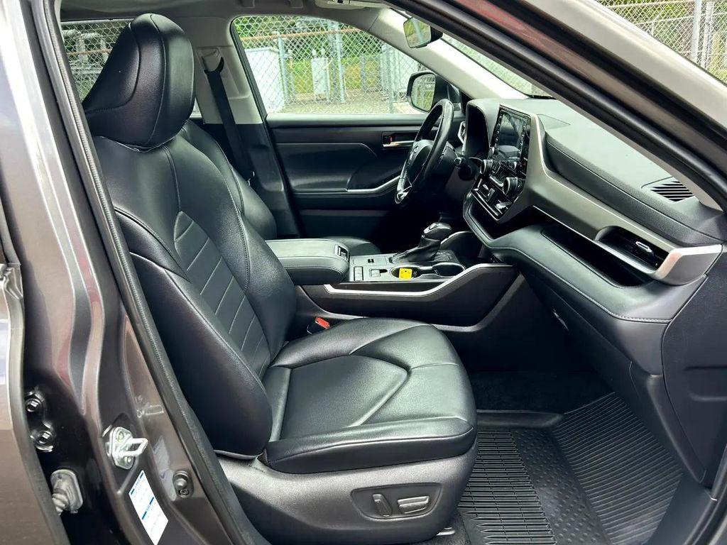 used 2021 Toyota Highlander Hybrid car, priced at $31,950