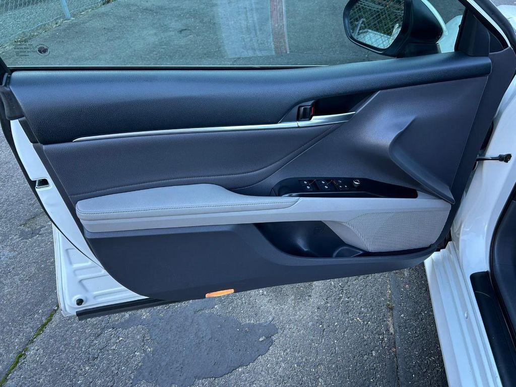 used 2018 Toyota Camry Hybrid car, priced at $23,995
