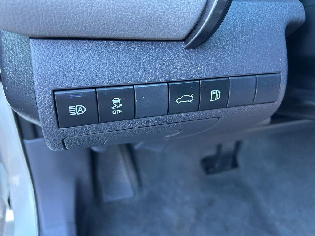 used 2018 Toyota Camry Hybrid car, priced at $23,995