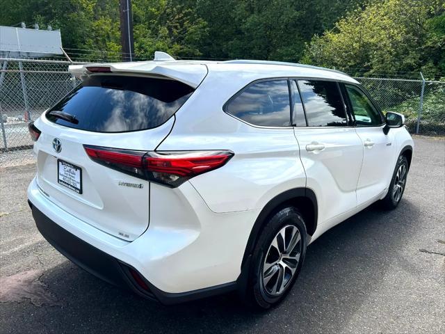 used 2021 Toyota Highlander Hybrid car, priced at $37,995