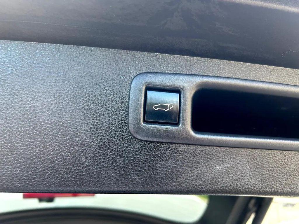 used 2021 Toyota Highlander Hybrid car, priced at $36,995